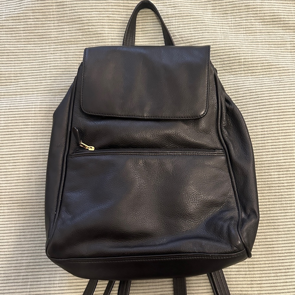 Vintage Ili New York Black Leather Backpack